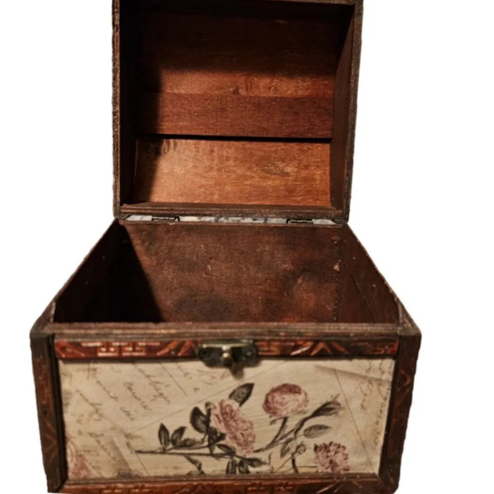 Wooden & Brass Jewelry Box With Postcard Design